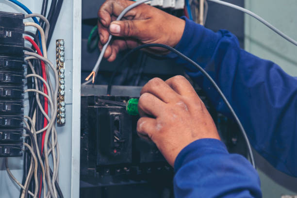 Best Emergency Electrical Repair  in Chanhassen, MN